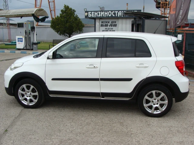 Toyota Urban Cruiser 1.4D4D, снимка 7 - Автомобили и джипове - 54358890