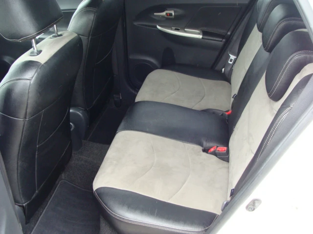 Toyota Urban Cruiser 1.4D4D, снимка 10 - Автомобили и джипове - 54358890