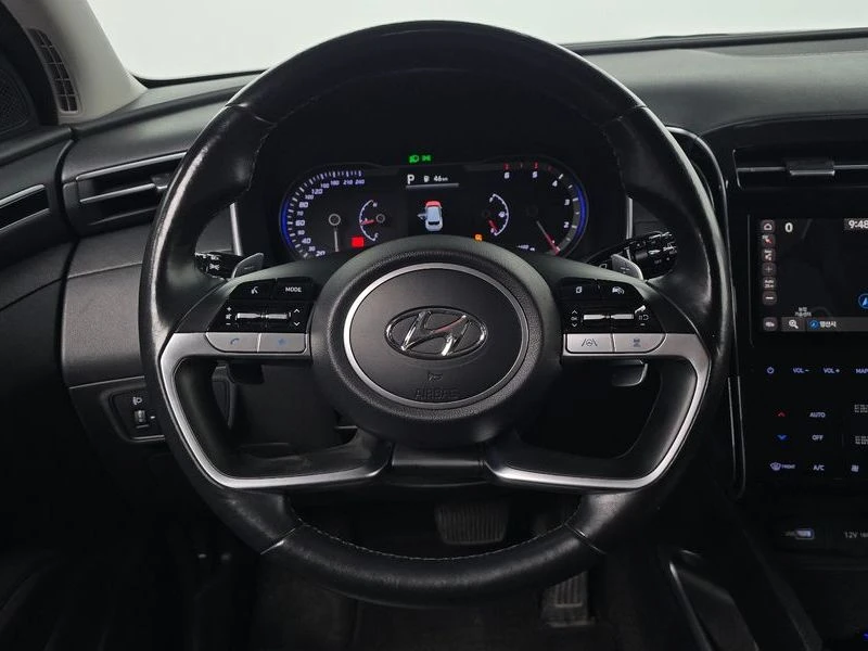 Hyundai Tucson 2.0 136 hp Automatic, снимка 12 - Автомобили и джипове - 55843418