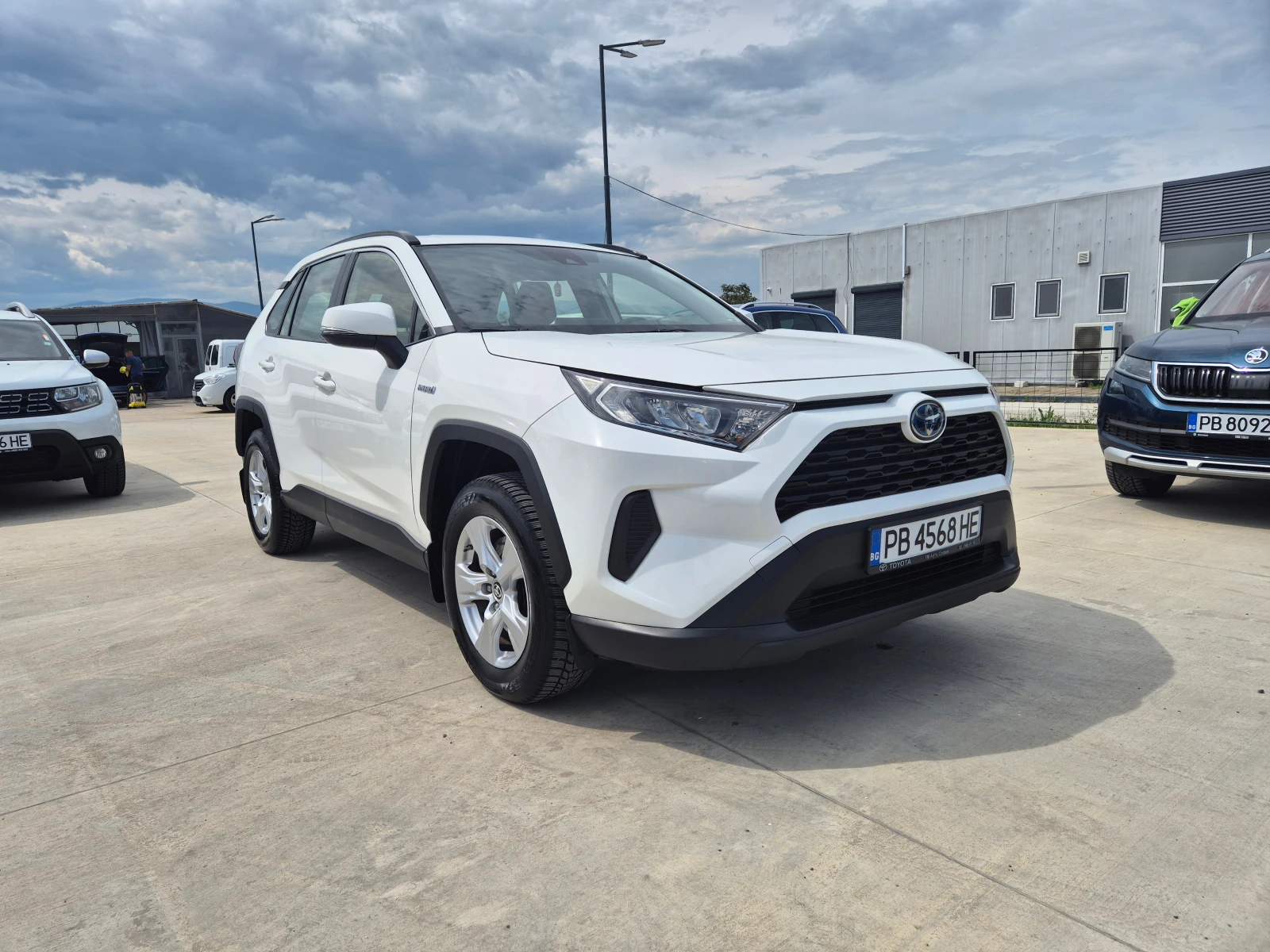 Toyota Rav4 COMFORT с ГАРАНЦИЯ 2.5 HYBRID A/T - изображение 7