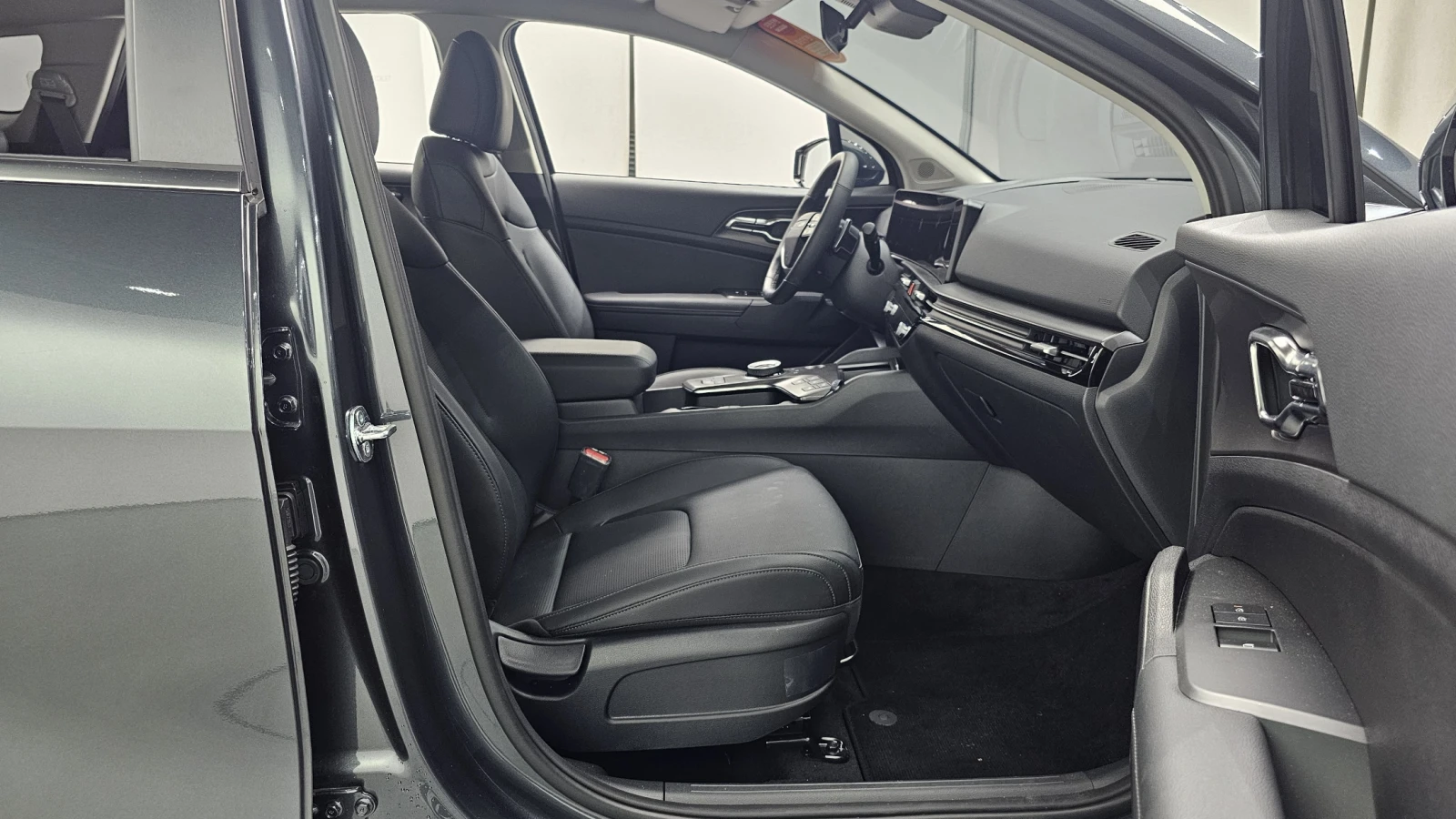 Kia Sportage 1.6T NOBLESSE - изображение 9