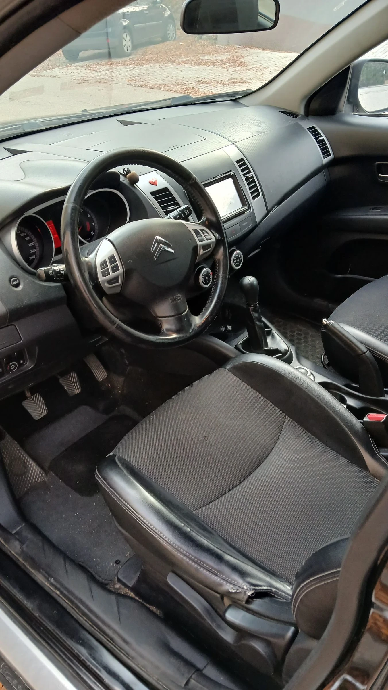 Citroen C-Crosser 2.4i / 4x4 | Mobile.bg   6