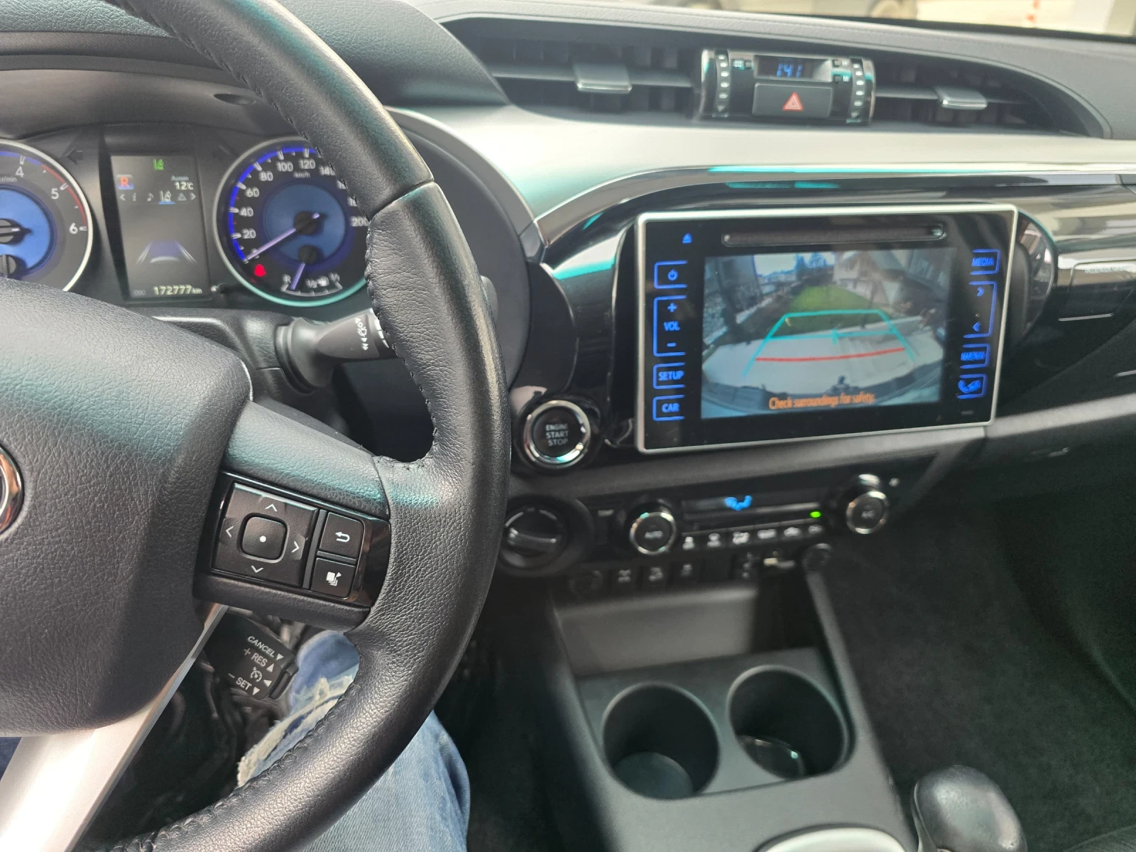 Toyota Hilux, снимка 7 - Автомобили и джипове - 53812989