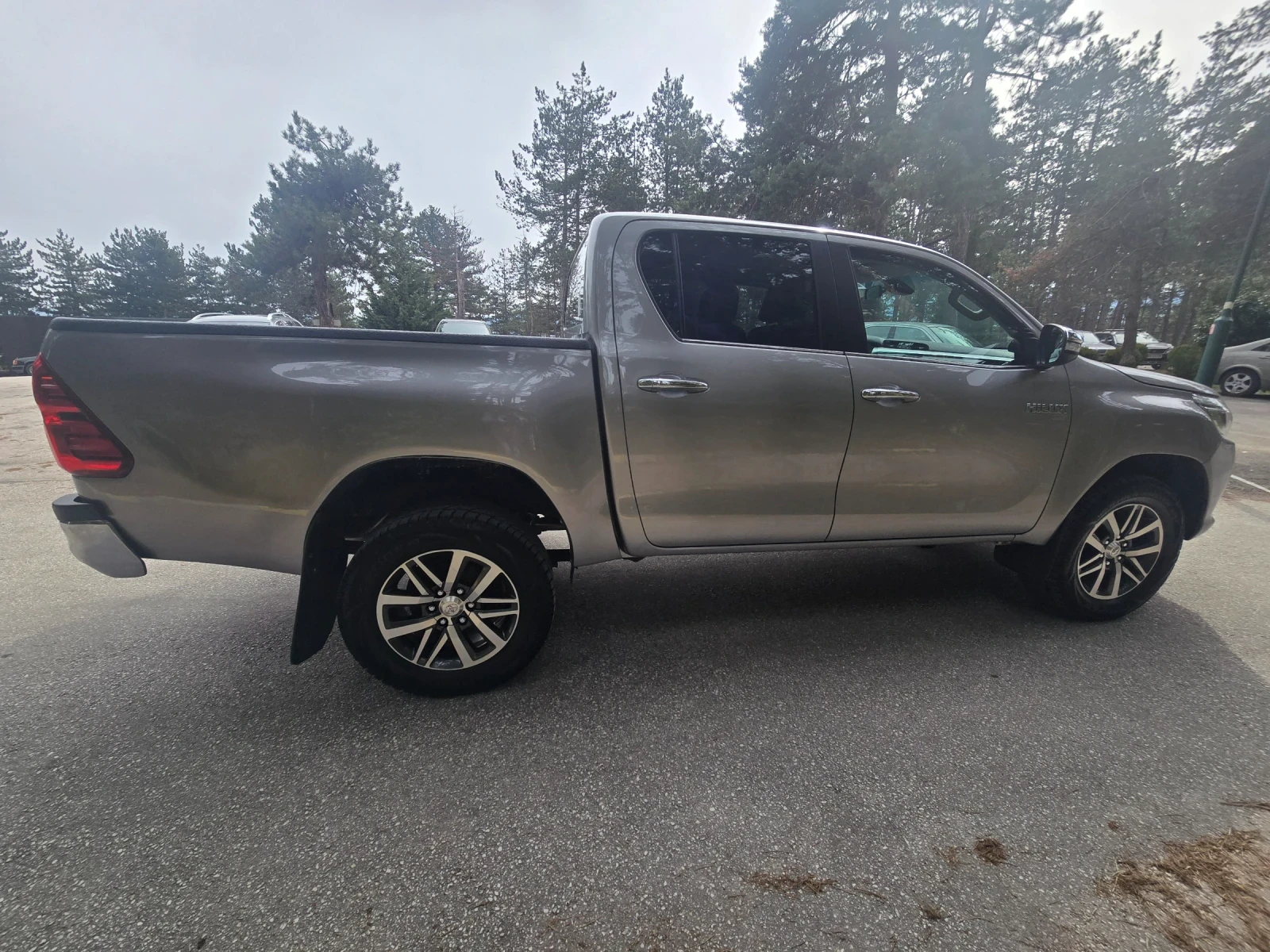 Toyota Hilux, снимка 5 - Автомобили и джипове - 53812989