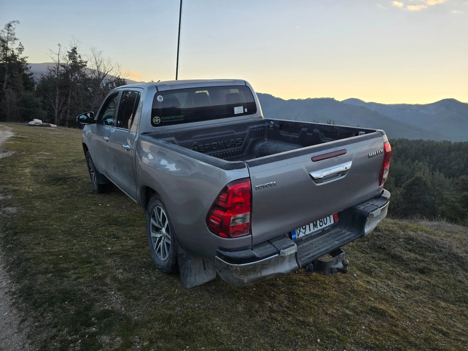 Toyota Hilux  - изображение 7