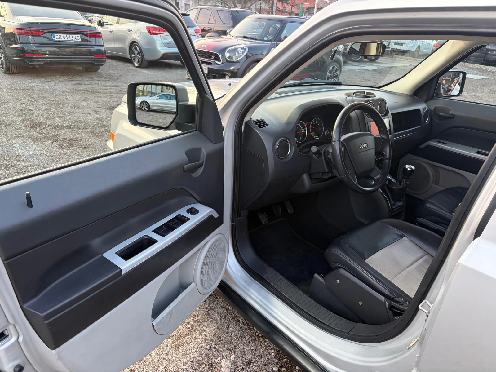 Jeep Patriot, снимка 8 - Автомобили и джипове - 53776262