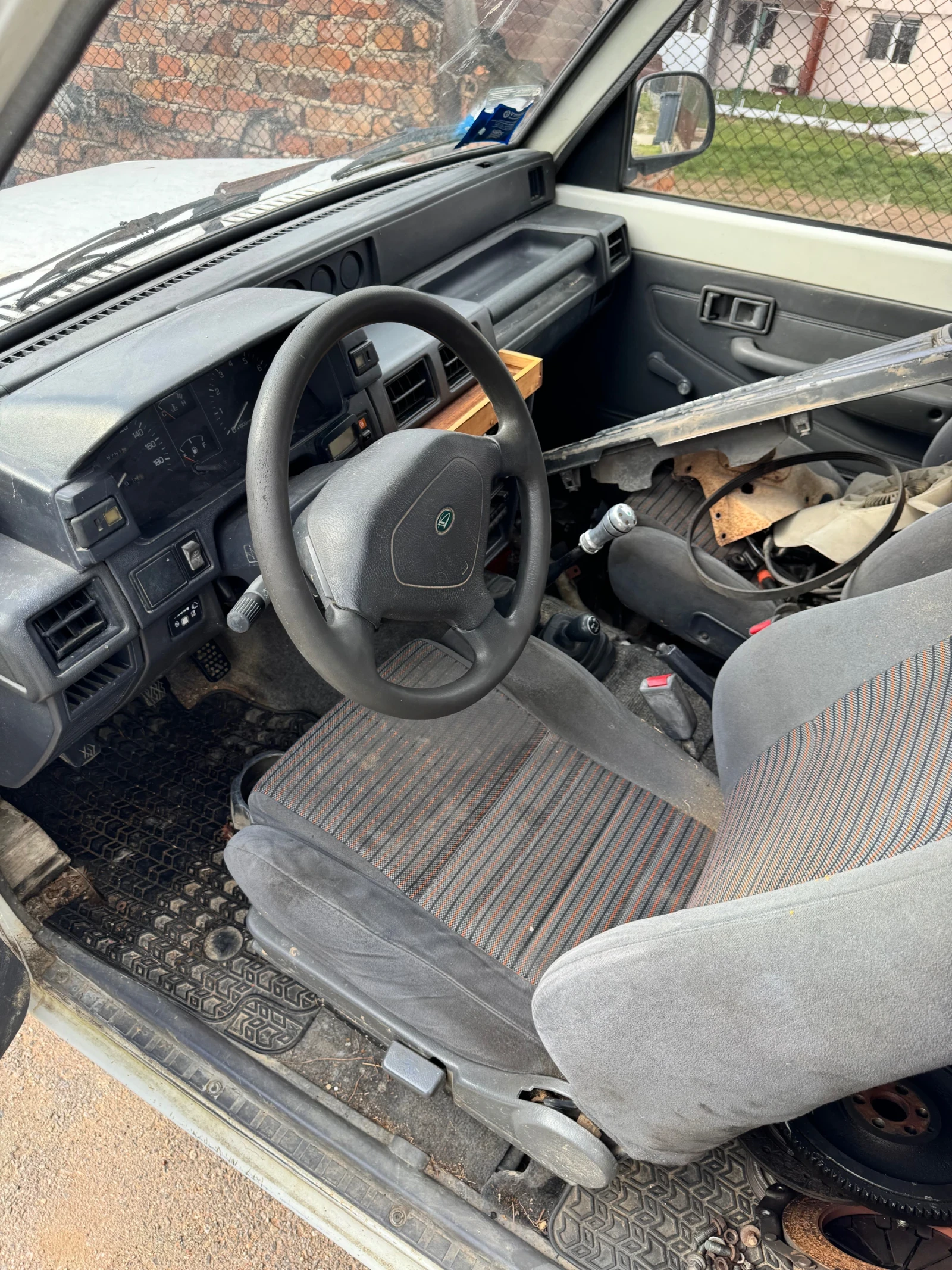 Daihatsu Feroza Внос Италия, снимка 7 - Автомобили и джипове - 53975348