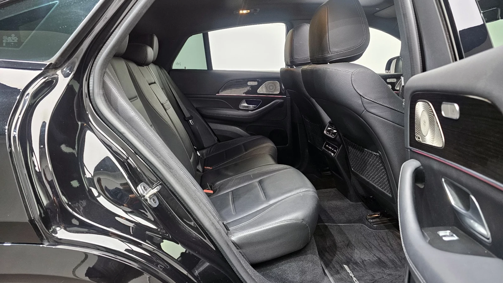 Mercedes-Benz GLE 2022* AMG PK* HEAD-UP* DISTRONIK* КРАЙНА ЦЕНА, снимка 15 - Автомобили и джипове - 54168420