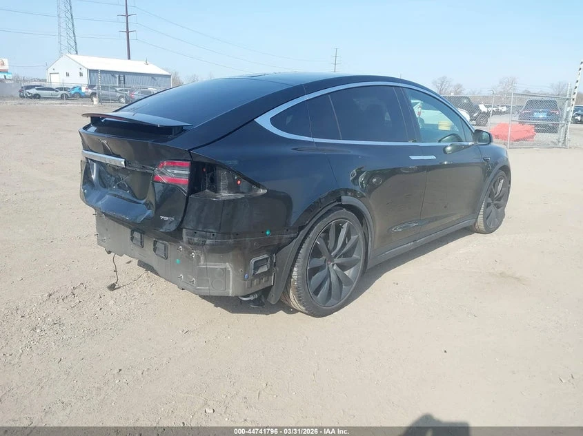 Tesla Model X 75D AWD, снимка 4 - Автомобили и джипове - 54324099