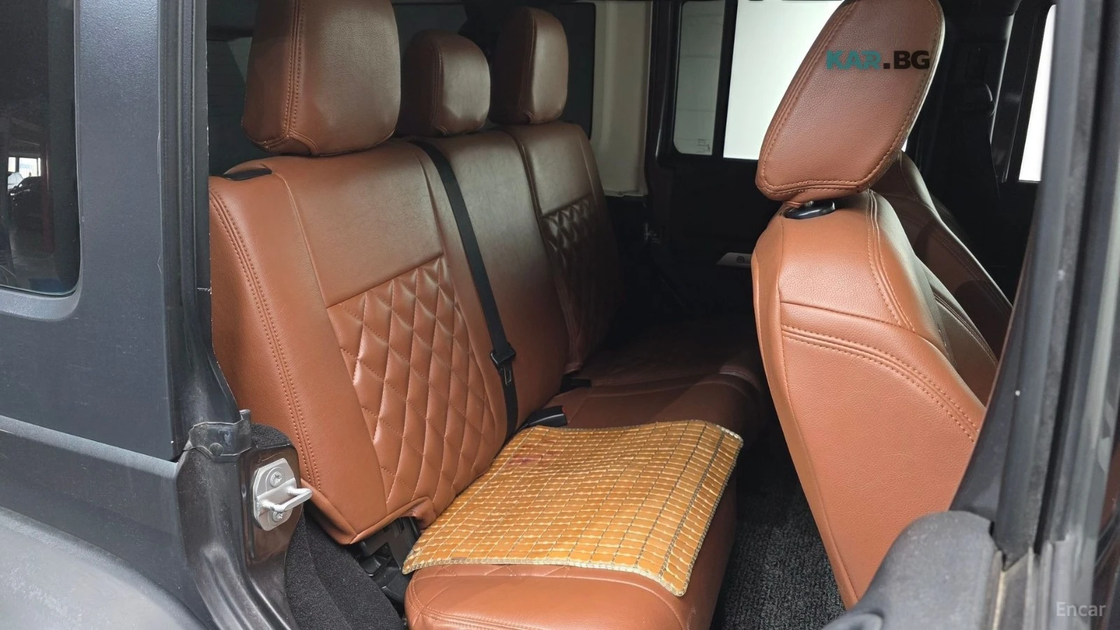Jeep Wrangler RUBICON / ПОДГРЕВИ / КОЖЕН САЛОН, снимка 17 - Автомобили и джипове - 54597258
