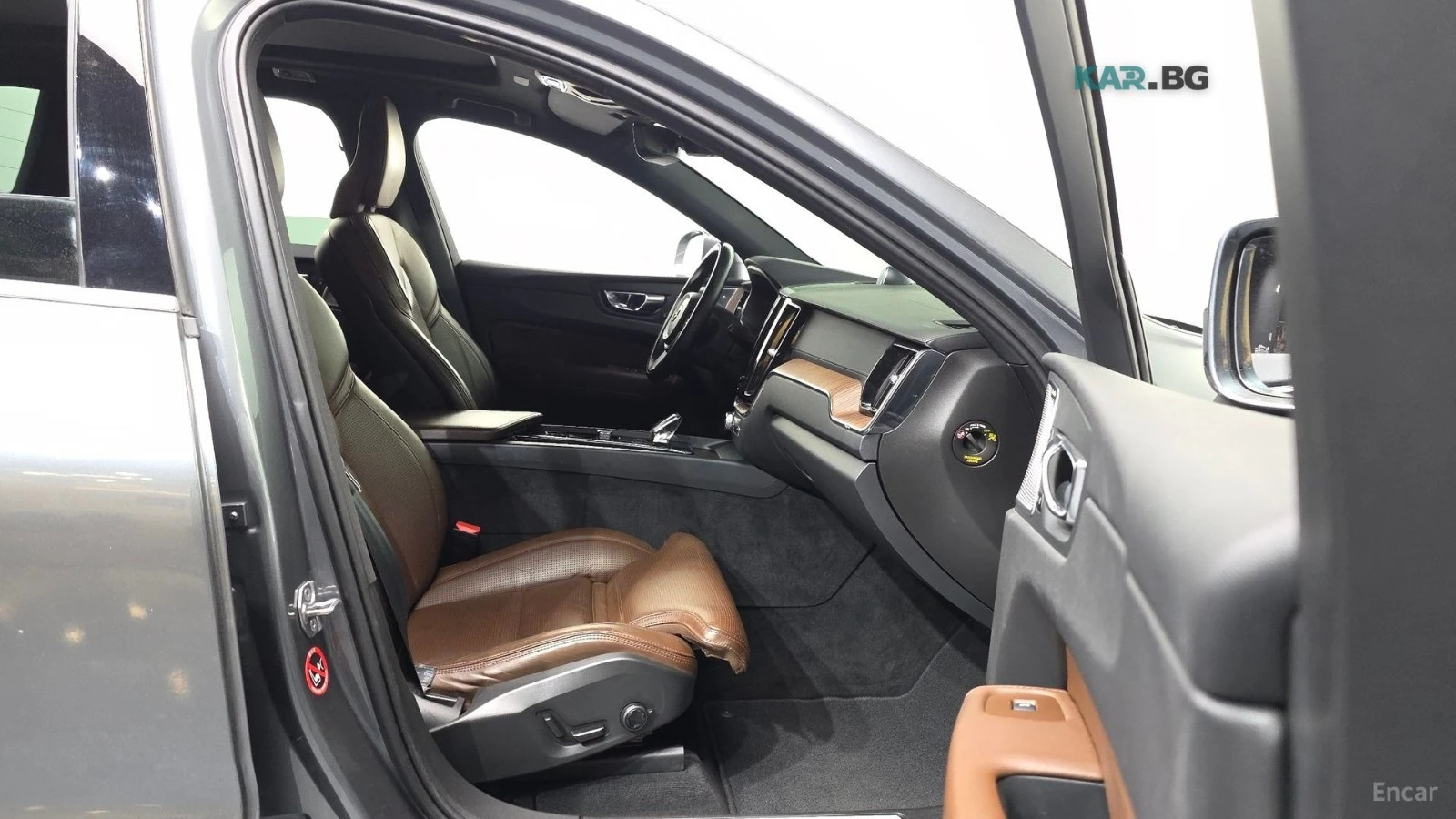 Volvo XC60 * T8* INSCRIPTION* КОЖА* ПОДГРЕВ* ПАНОРАМА* ОБДУХВ, снимка 10 - Автомобили и джипове - 54767920