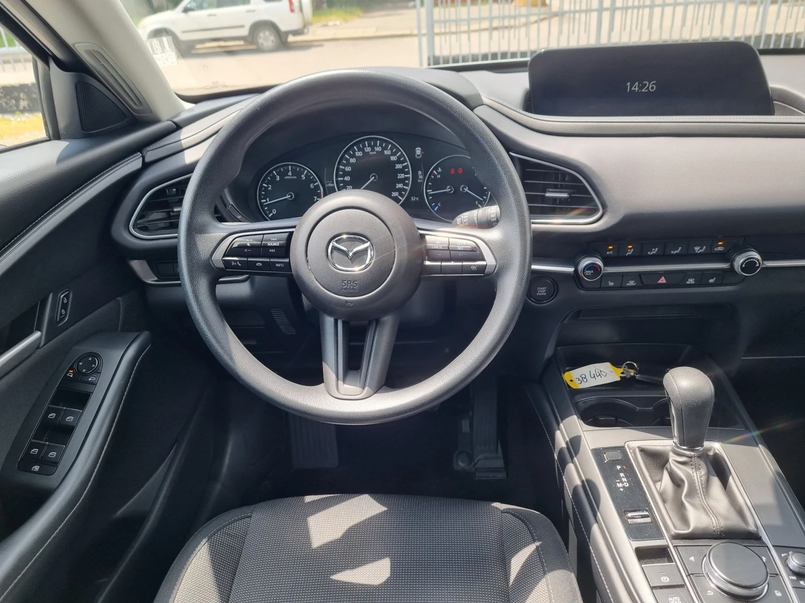 Mazda CX-30 AWD* 2.5i* 25000км* CARFAX* Distronic* LaneAssist*, снимка 10 - Автомобили и джипове - 55078907