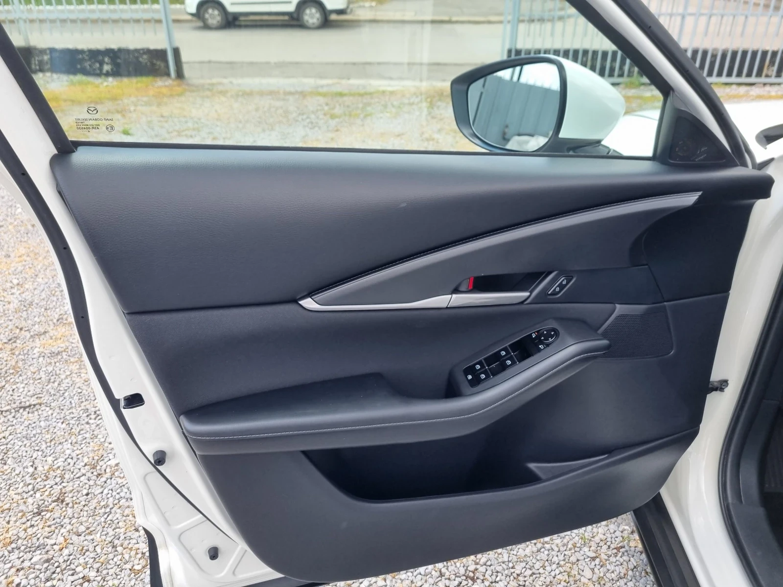 Mazda CX-30 AWD* 2.5i* 25000км* CARFAX* Distronic* LaneAssist*, снимка 17 - Автомобили и джипове - 55078907
