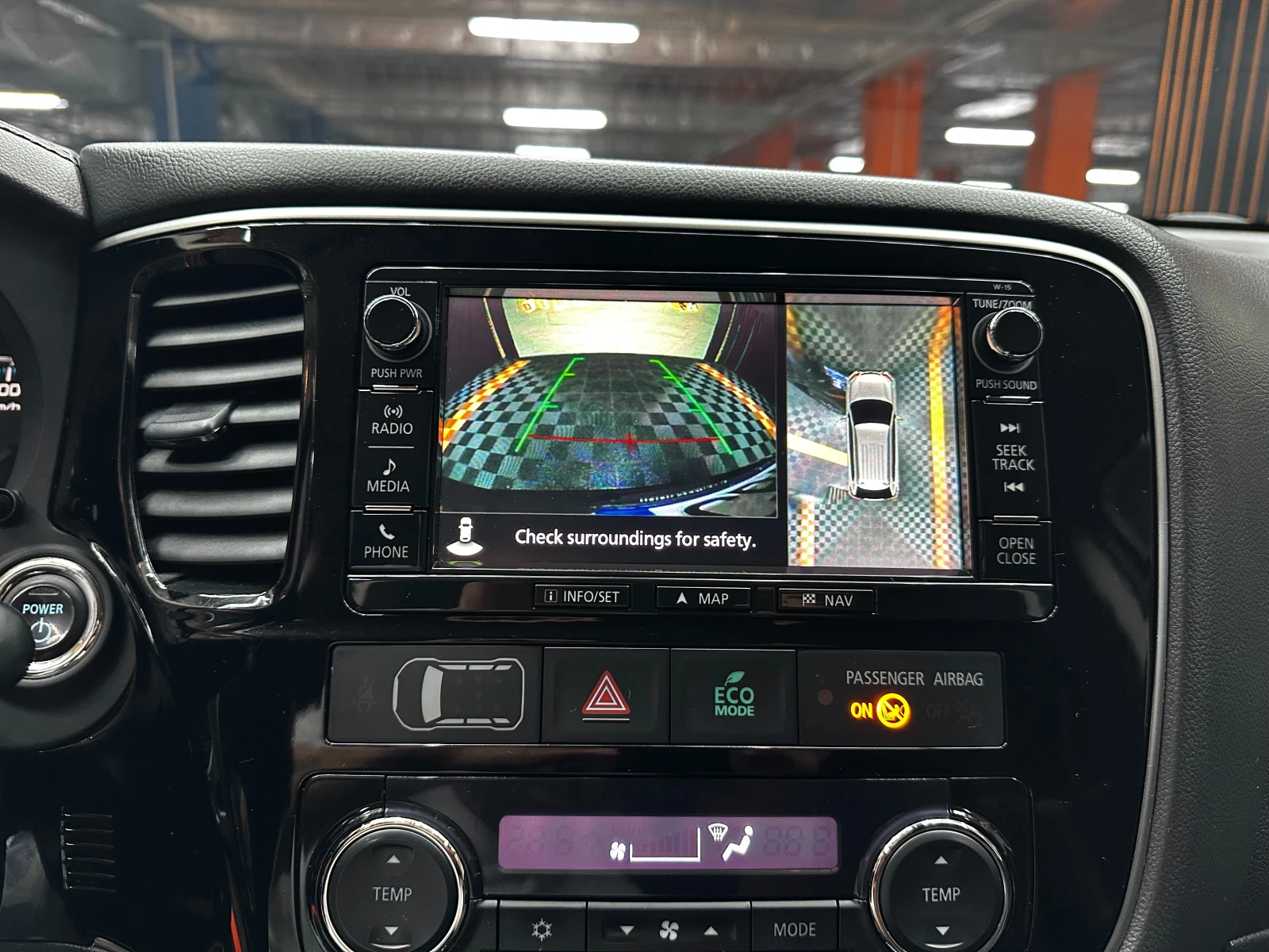 Mitsubishi Outlander 2.0 Hybrid 121 к.с. , снимка 12 - Автомобили и джипове - 55474437