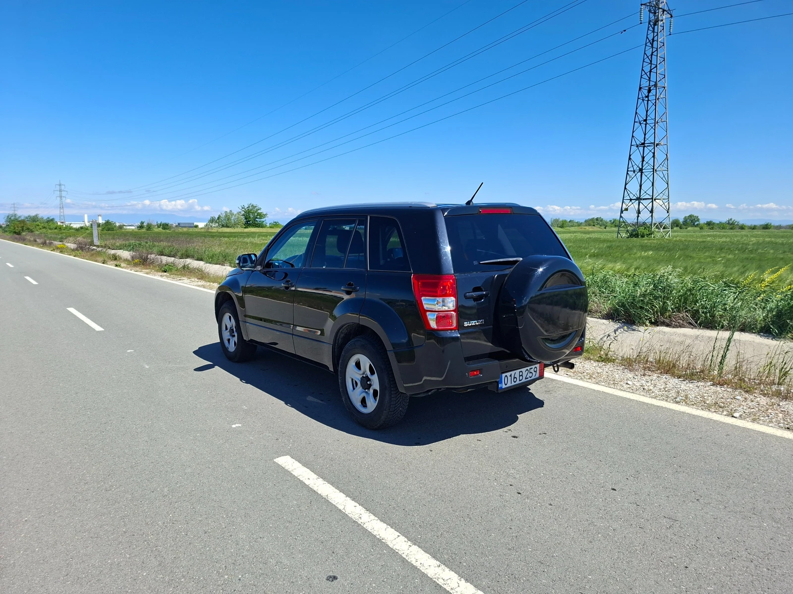 Suzuki Grand vitara 2.4 GL TOP Швейцария, снимка 3 - Автомобили и джипове - 55575655
