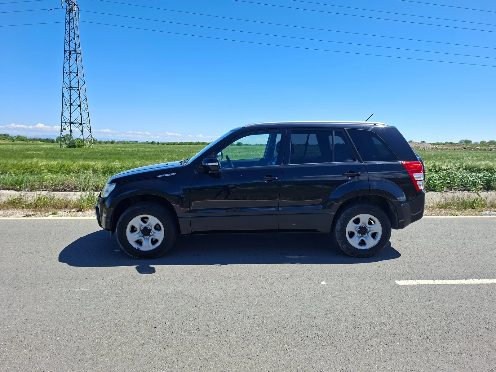 Suzuki Grand vitara 2.4 GL TOP Швейцария, снимка 2 - Автомобили и джипове - 55575655