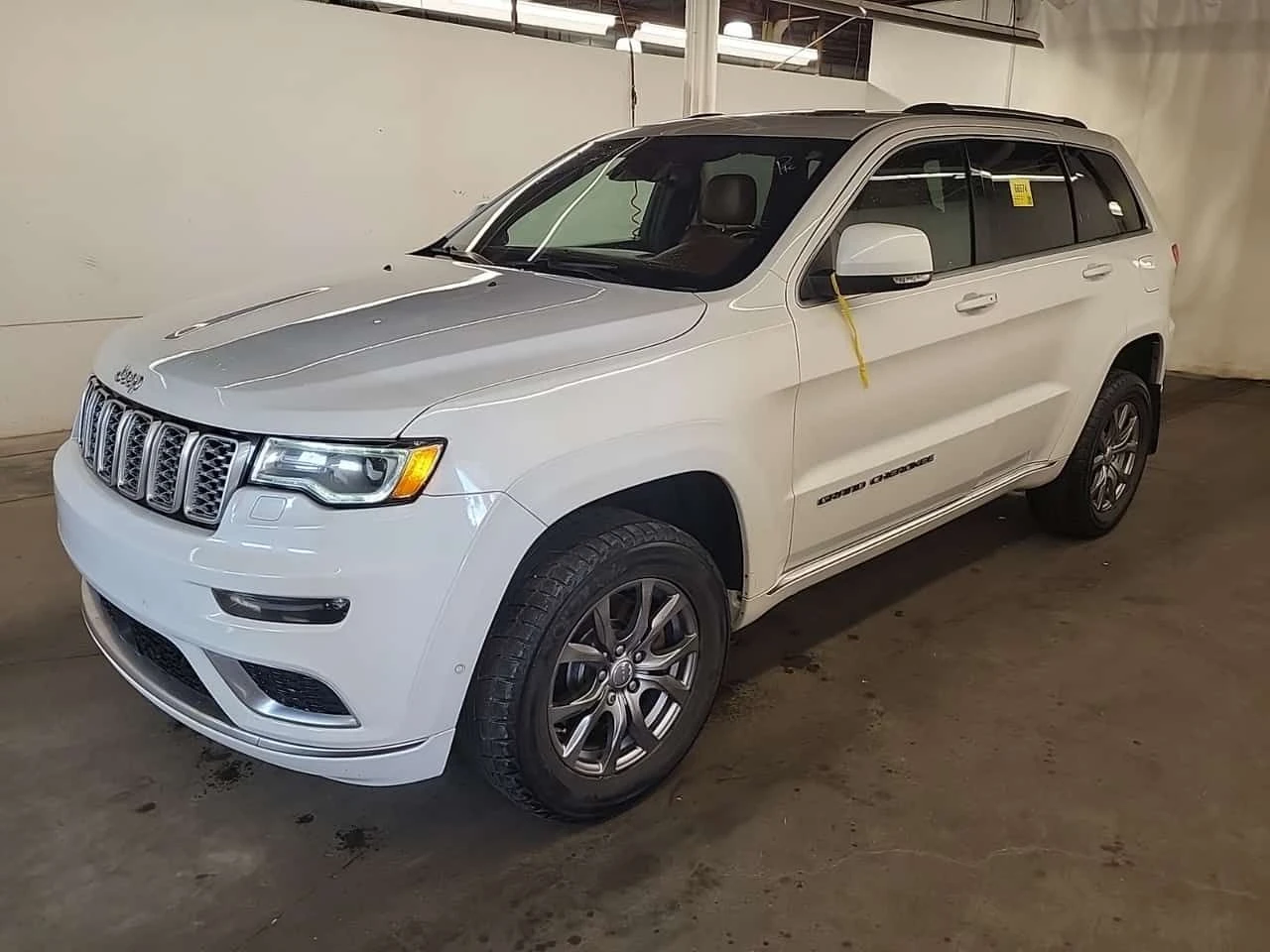 Jeep Grand cherokee * Summit 4x4 * CARFAX * ОПЦИЯ ЗА ФИНАНСИРАНЕ