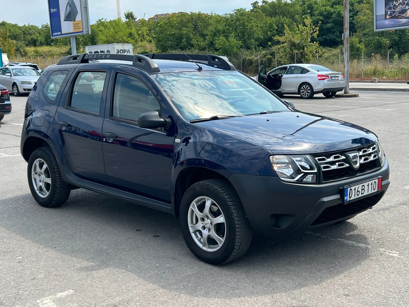 Dacia Duster 1.5 dci 90 k.c., снимка 3 - Автомобили и джипове - 55779089