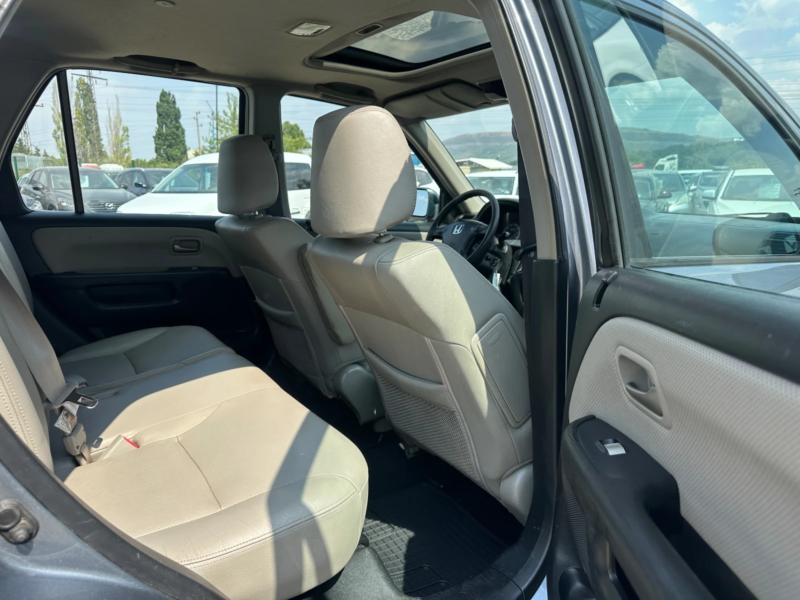 Honda Cr-v 2.0-EXECUTIVE-РЪЧКА-БЕЗ-КОРОЗИЯ-1Г-Гаранция!, снимка 11 - Автомобили и джипове - 55801414