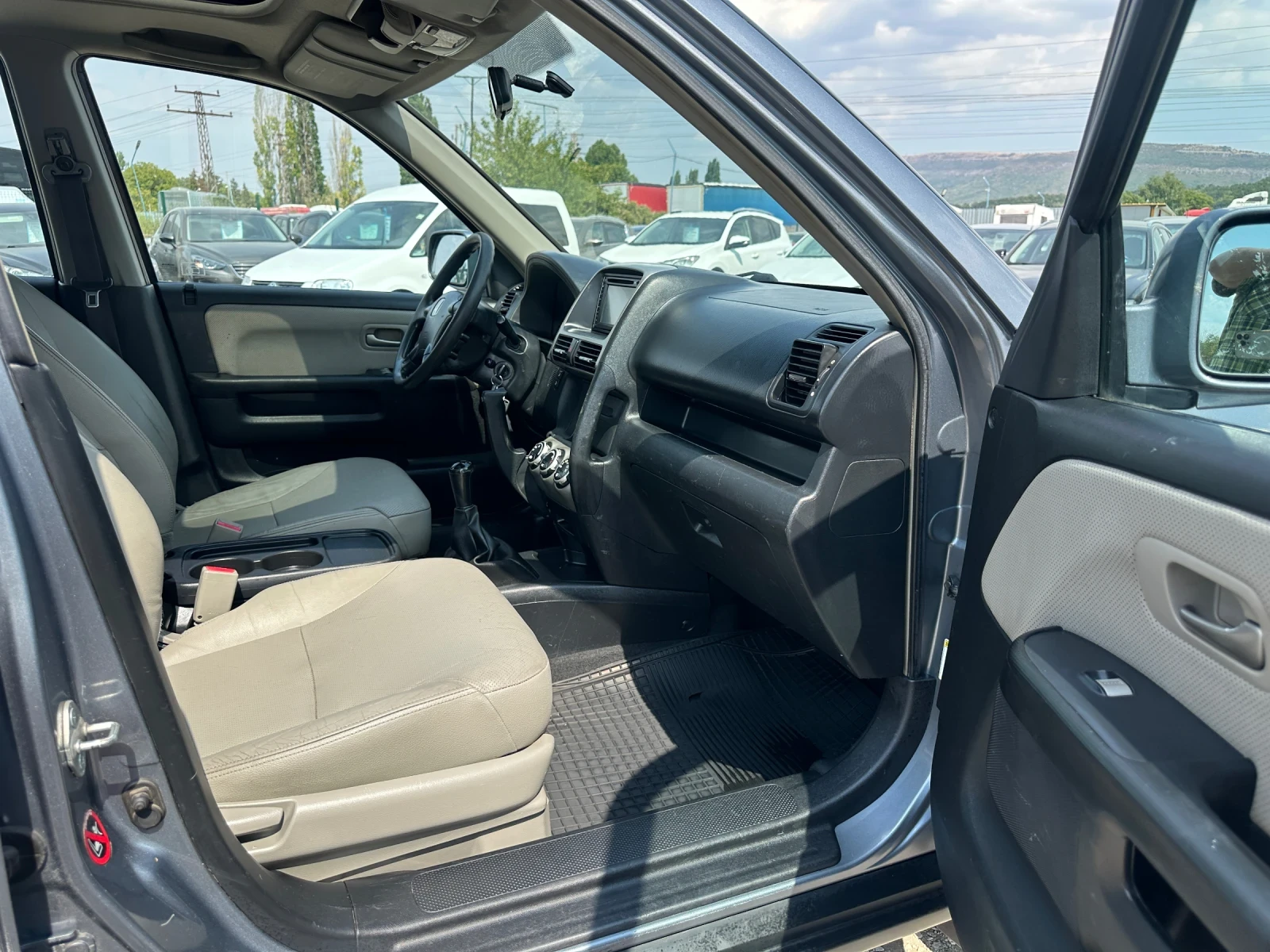 Honda Cr-v 2.0-EXECUTIVE-РЪЧКА-БЕЗ-КОРОЗИЯ-1Г-Гаранция!, снимка 10 - Автомобили и джипове - 55801414