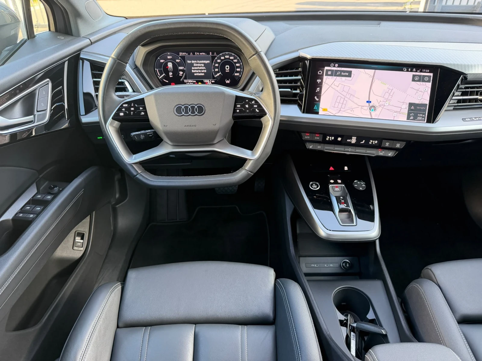 Audi Q4 E-tron 40 , кожа , Топ топ топ, снимка 10 - Автомобили и джипове - 55994650
