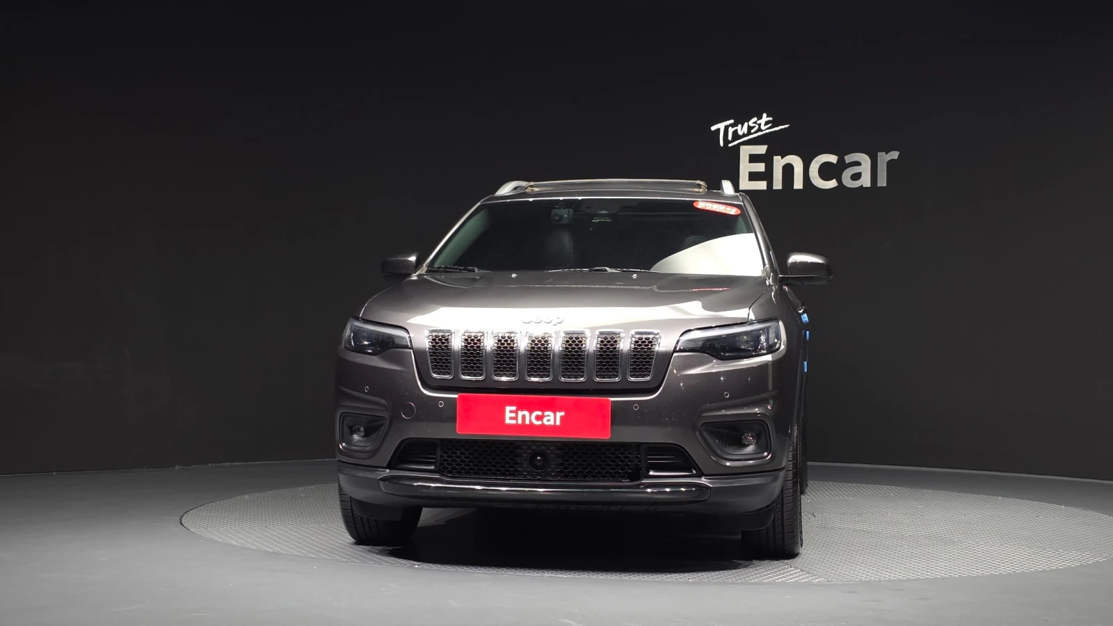 Jeep Cherokee 2.4 Longitude High AWD * DISTR * ПОДГРЕВ * КАМЕРА, снимка 2 - Автомобили и джипове - 56119250