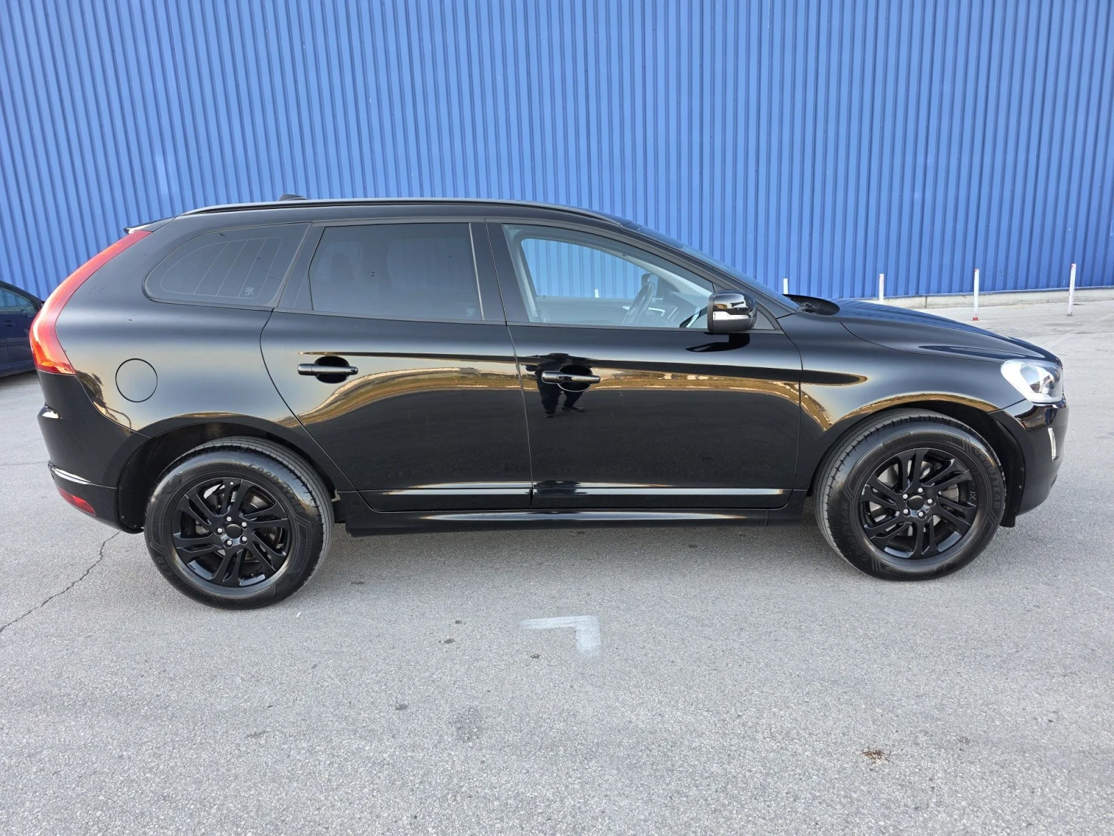 Volvo XC60 2.0D-181kc , снимка 6 - Автомобили и джипове - 56383450
