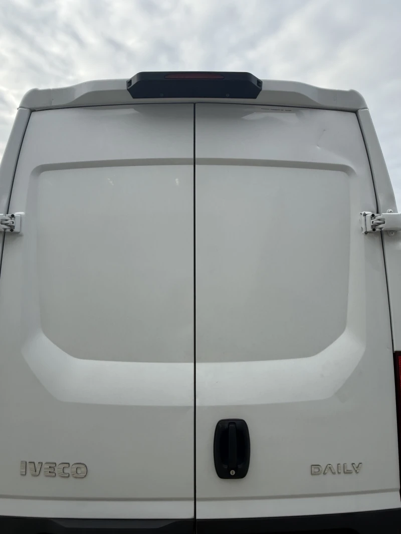 Iveco Daily 35-140, снимка 10 - Бусове и автобуси - 52883187