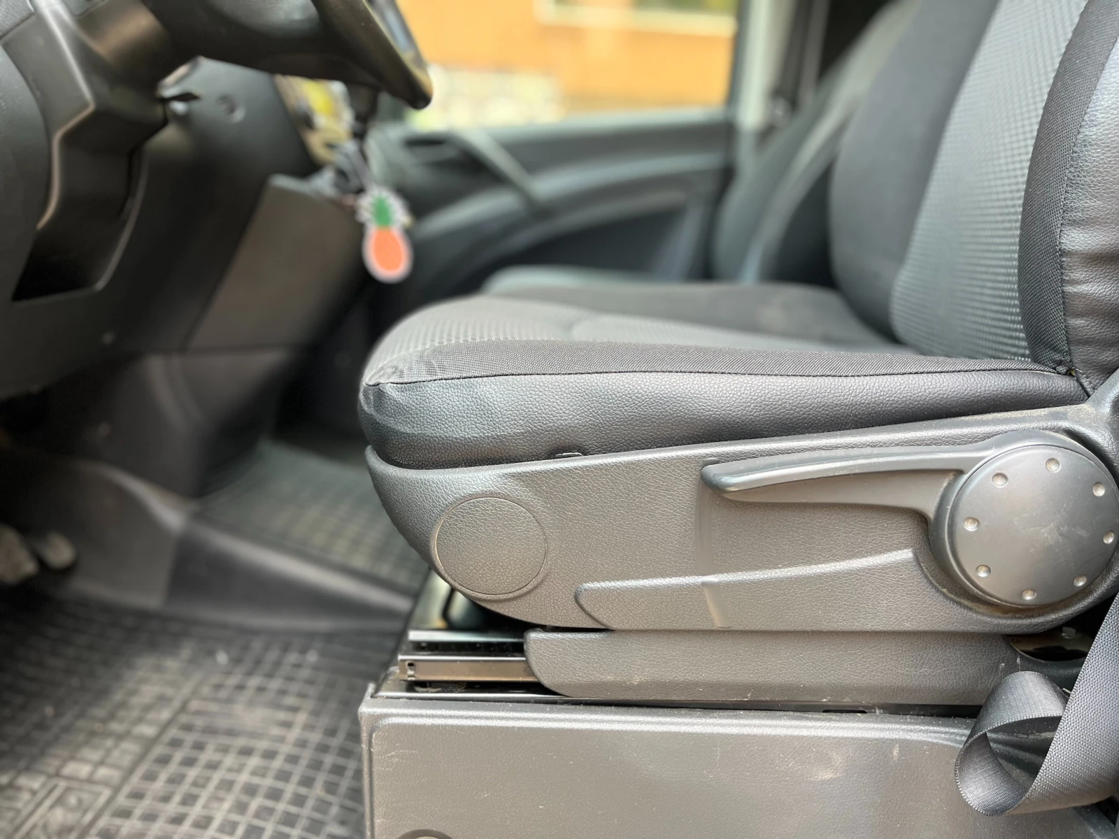 Mercedes-Benz Vito, снимка 13 - Бусове и автобуси - 54579747