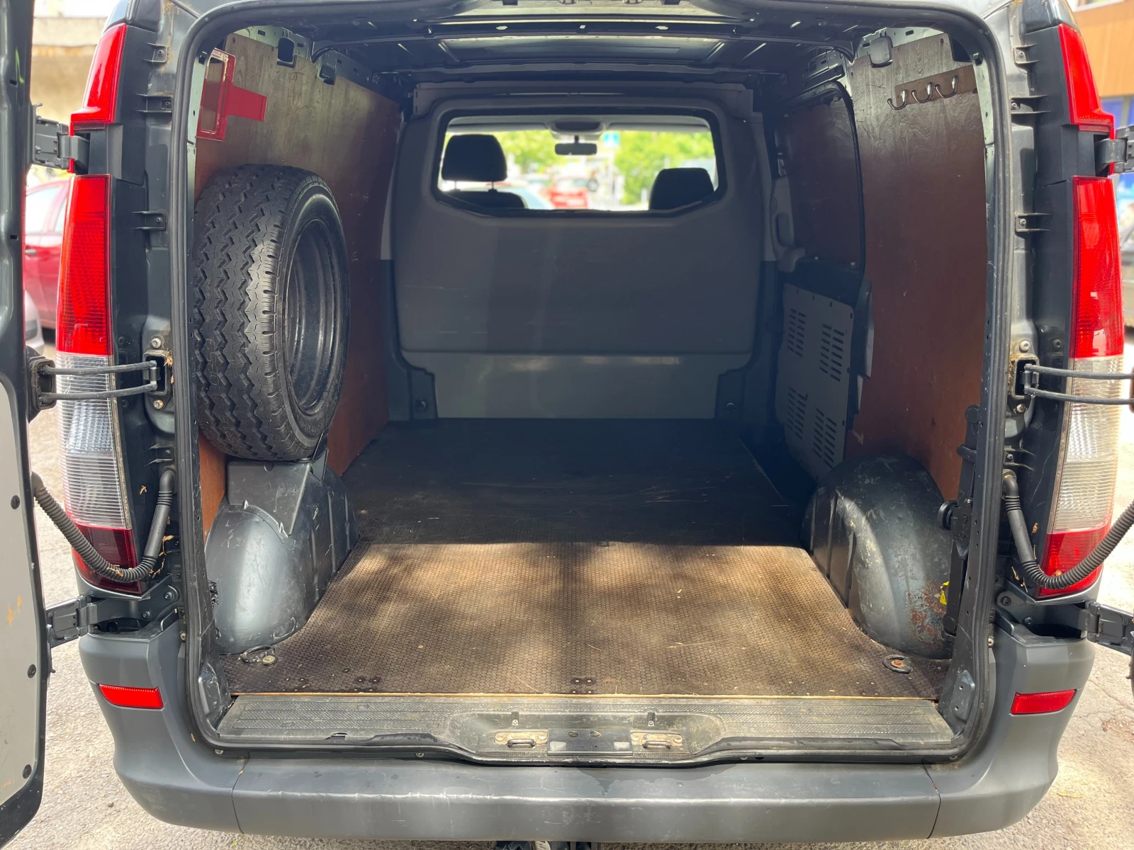 Mercedes-Benz Vito, снимка 14 - Бусове и автобуси - 54579747