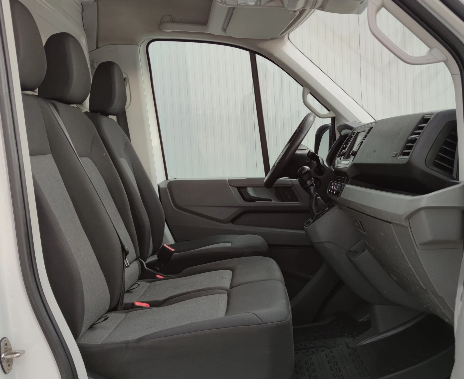 VW Crafter 2.0TDI* 140к.с* , снимка 10 - Бусове и автобуси - 55334943