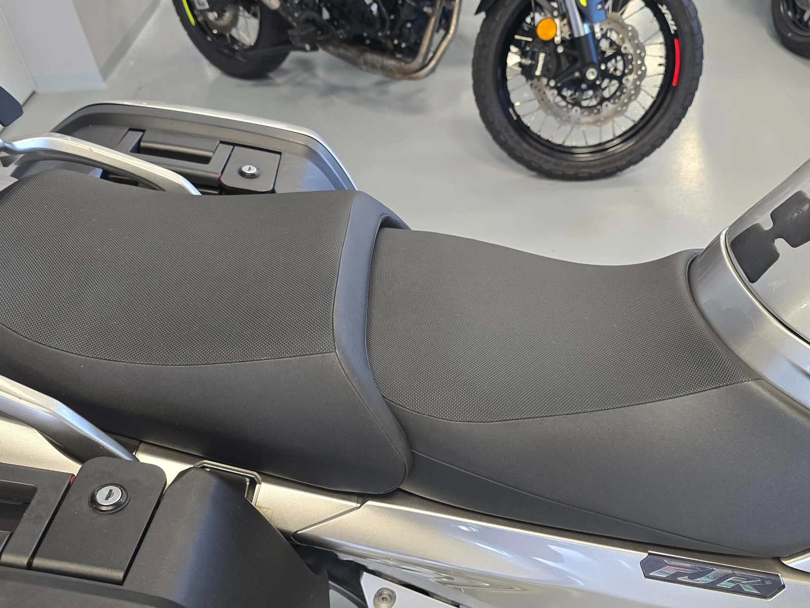 Yamaha Fjr 1300ie, ABS, Ел. слюда, Подгрев!, снимка 14 - Мотоциклети и мототехника - 55013314
