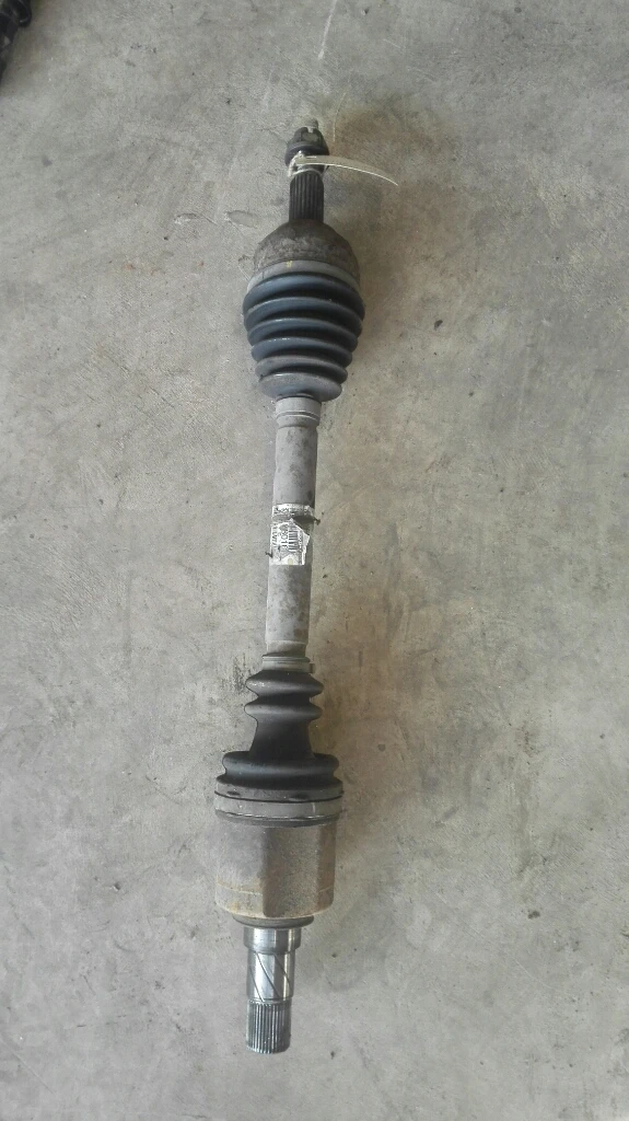 полуоска предна лява Рено Меган 1.9дци