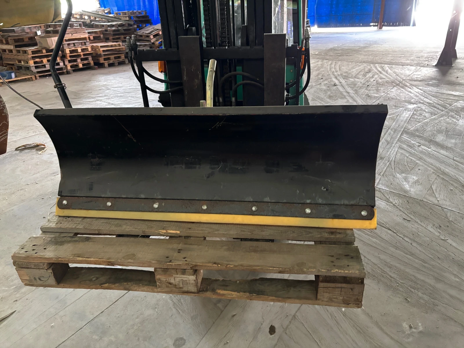 /          | Mobile.bg   4