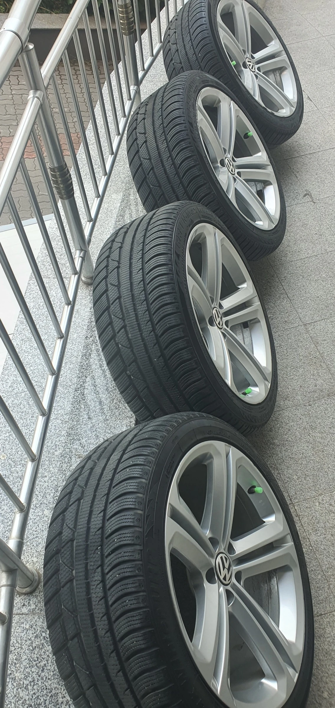    255/40R19  VW Tiguan | Mobile.bg   4