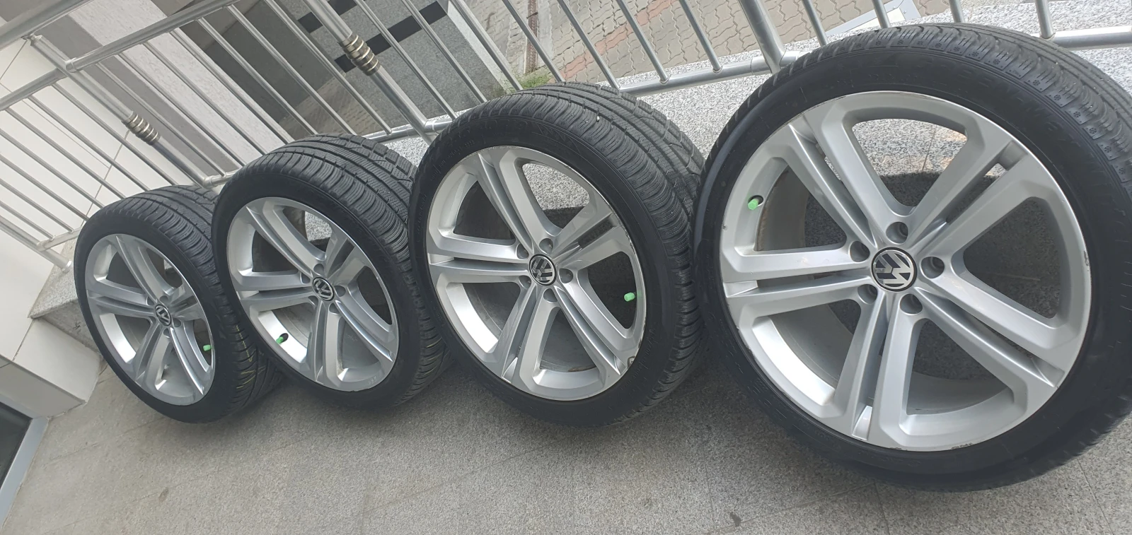    255/40R19  VW Tiguan | Mobile.bg   3