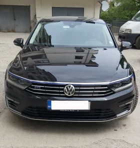 VW Passat  1