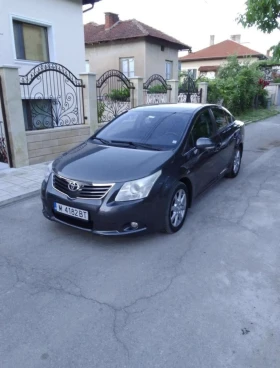 ������ Toyota Avensis