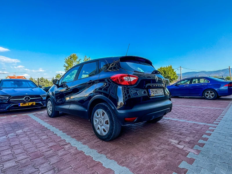 Renault Captur, снимка 2 - Автомобили и джипове - 47198124