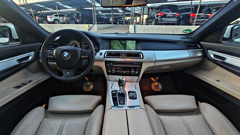 BMW 740 M/GERMANY/DISTR/HEAD UP/ВАКУУМ/CAMERA/ПОДГРЕВ/LIZI, снимка 9 - Автомобили и джипове - 47615587