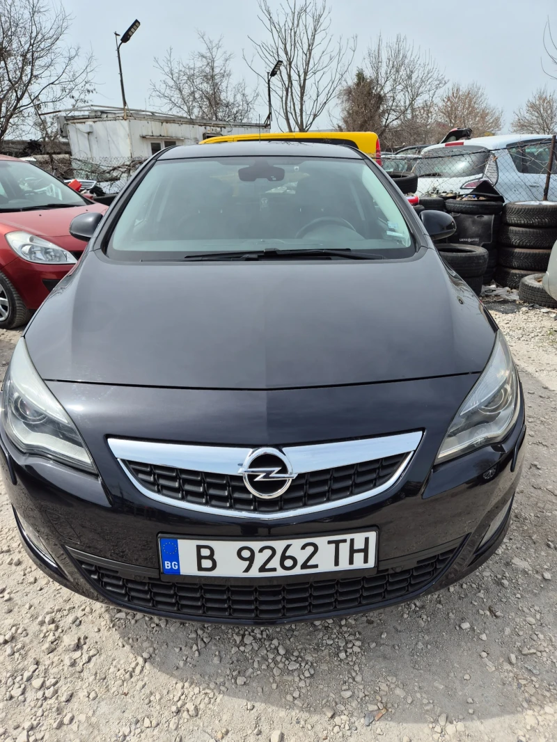 Opel Astra, снимка 1 - Автомобили и джипове - 48406115