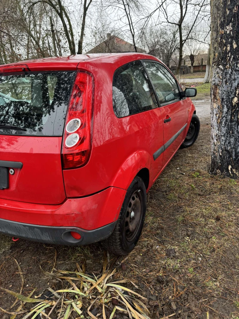 Ford Fiesta 1.3 benzin, снимка 3 - Автомобили и джипове - 48455357