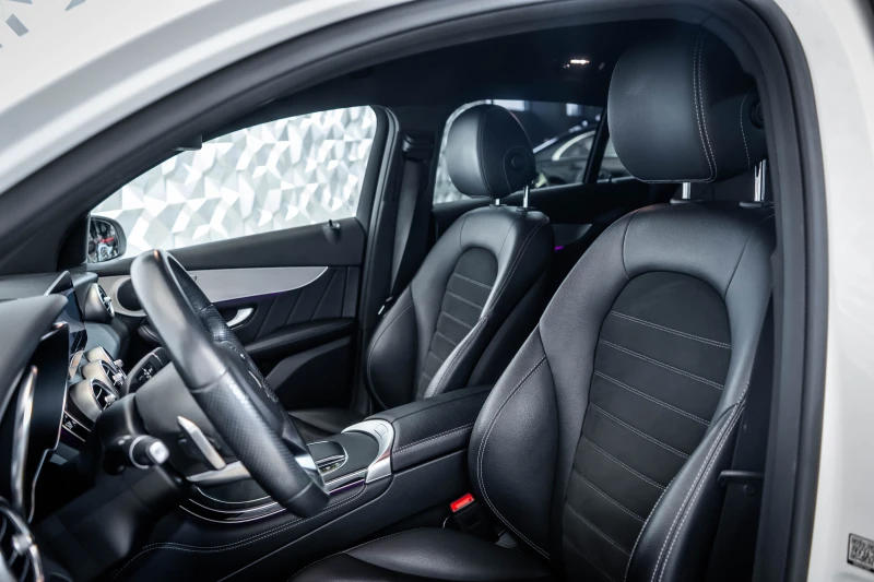 Mercedes-Benz GLC 200 4Matic Coupe* AMG* Camera, снимка 14 - Автомобили и джипове - 51692865