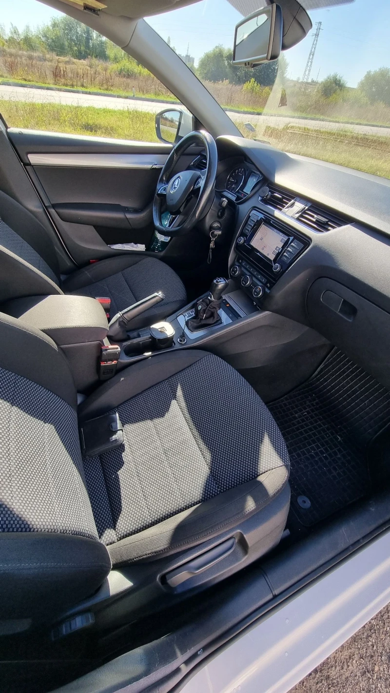 Skoda Octavia 2.0 TDI 184 кс.4x4, снимка 6 - Автомобили и джипове - 52297480