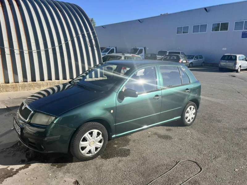 Skoda Fabia 1.9 SDI, снимка 2 - Автомобили и джипове - 53215762