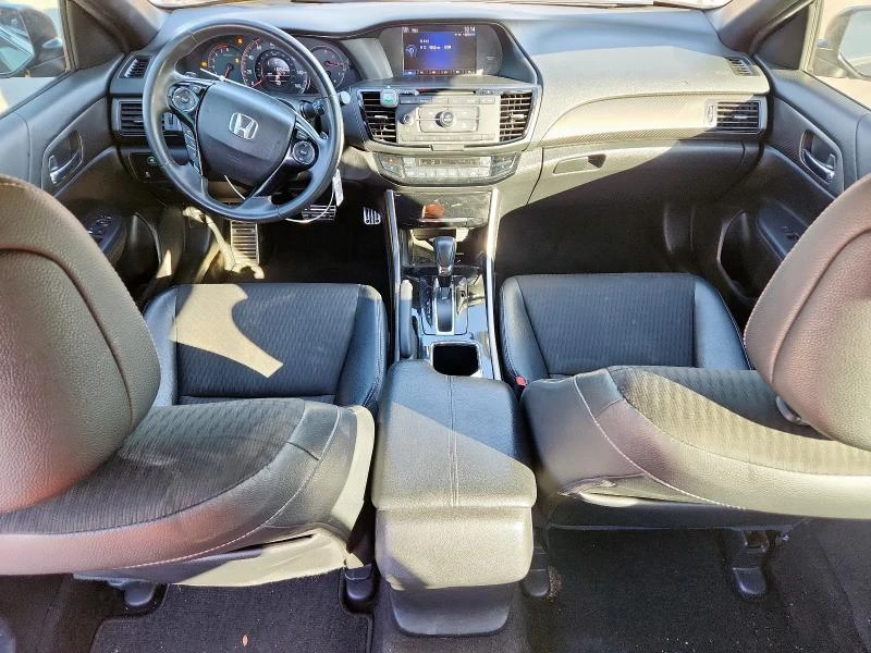 Honda Accord 2.4L 4 Front-wheel Drive, снимка 14 - Автомобили и джипове - 53198922