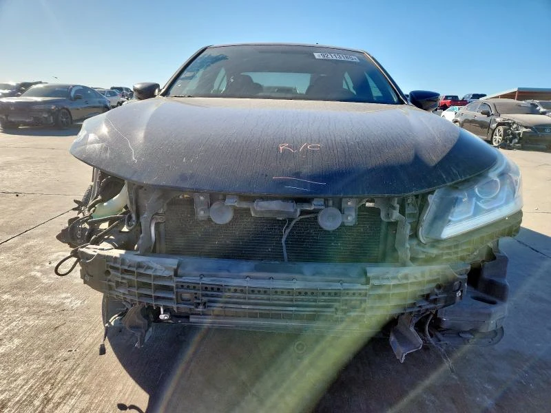 Honda Accord 2.4L 4 Front-wheel Drive, снимка 11 - Автомобили и джипове - 53198922