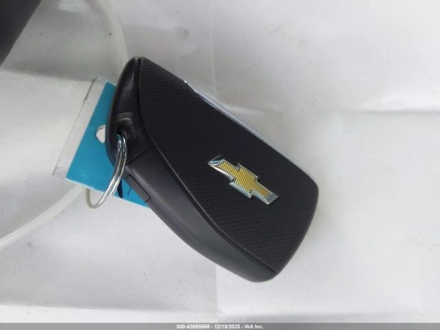 Chevrolet Silverado 1500 - изображение 9