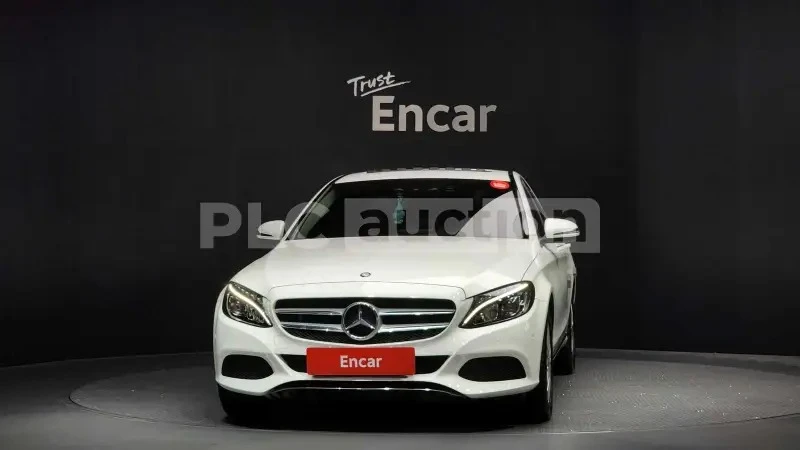 Mercedes-Benz C 220 ПОДГРЕВИ/ШИБИДАХ/ФИКСИРАНА ЦЕНА ДО БЪЛГАРИЯ, снимка 3 - Автомобили и джипове - 54998193