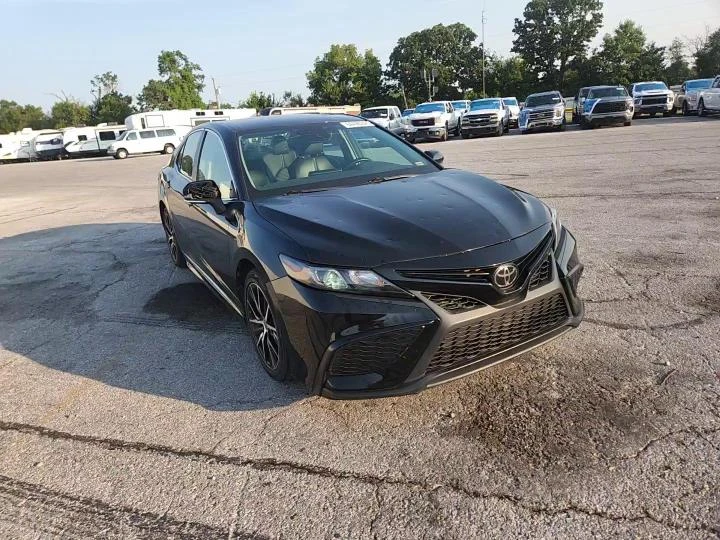 Toyota Camry 2.5l Se, снимка 13 - Автомобили и джипове - 56043602
